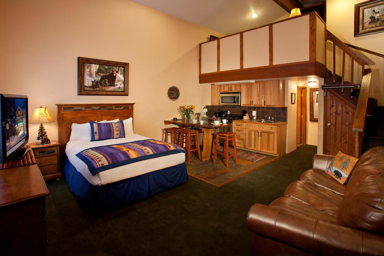 Cottam'S Lodge By Alpine Village Suites Taos Ski Valley Exterior photo